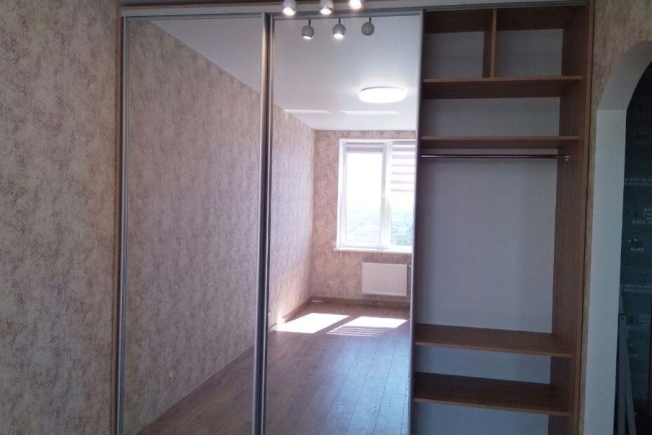 Dulap încorporat ieftin